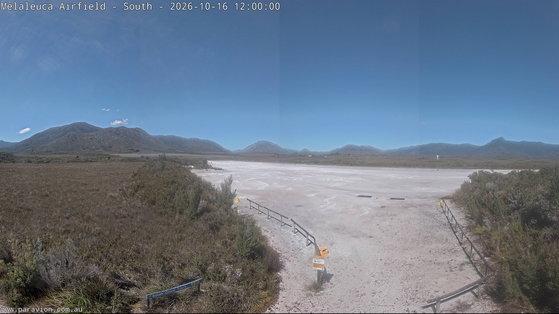 view from Melaleuca Airfield - South on 2026-10-16