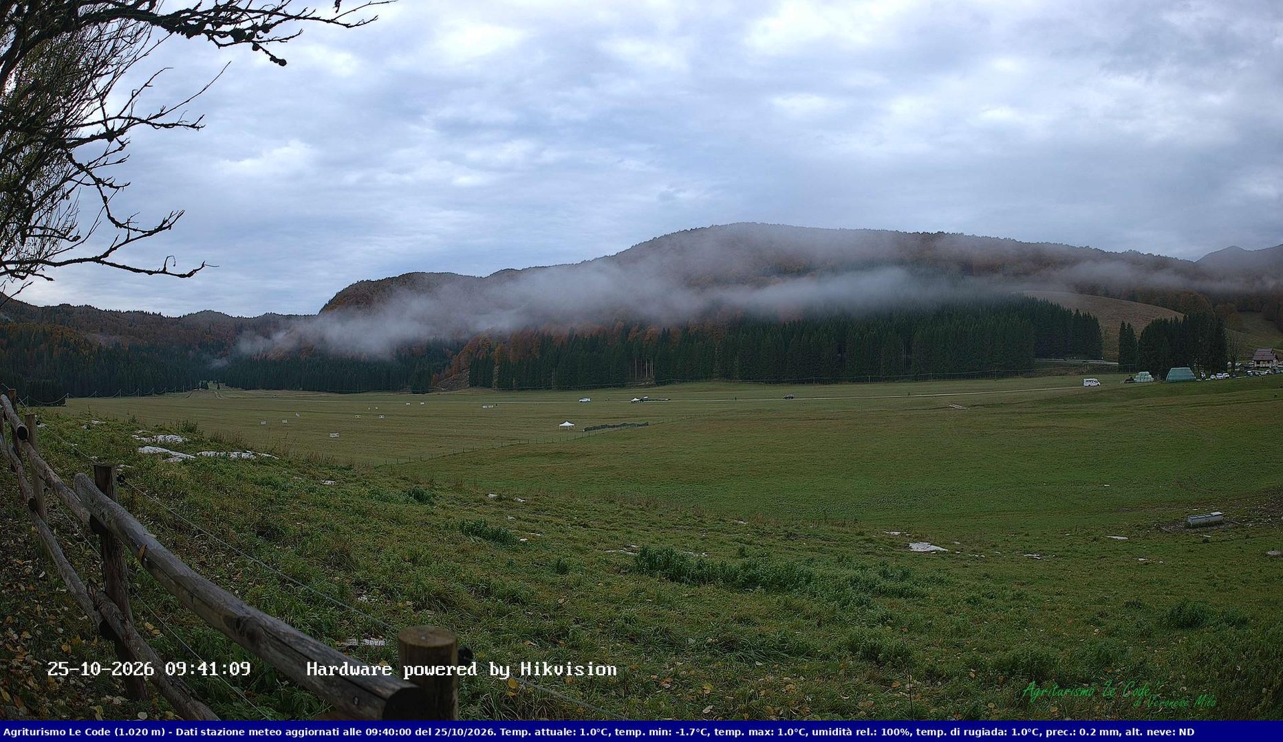 view from Webcam Cansiglio - verso la piana dei "Bech" on 2026-10-25