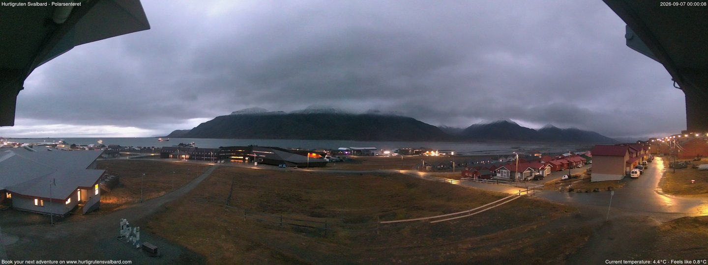 Hurtigruten Svalbard - Hiorthfjellet webcam time-lapse frame, Hurtigruten Svalbard - Hiorthfjellet webcam