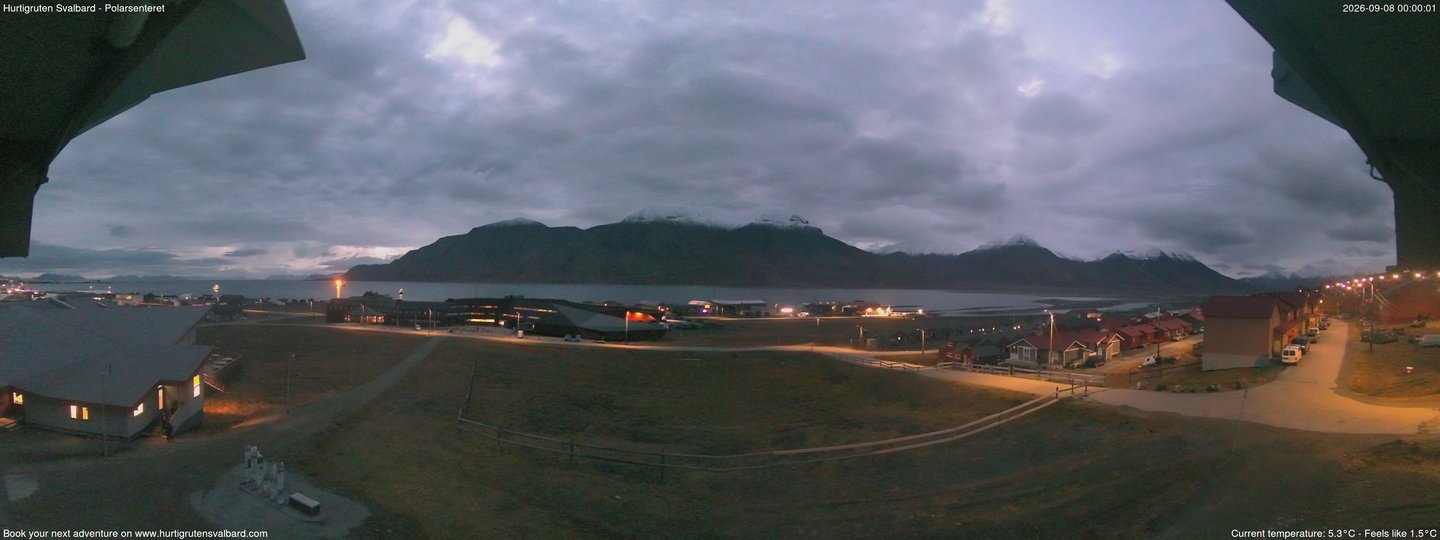 Hurtigruten Svalbard - Hiorthfjellet webcam time-lapse frame, Hurtigruten Svalbard - Hiorthfjellet webcam