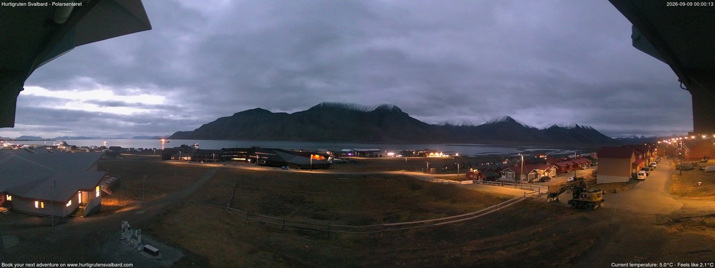 Hurtigruten Svalbard - Hiorthfjellet webcam time-lapse frame, Hurtigruten Svalbard - Hiorthfjellet webcam