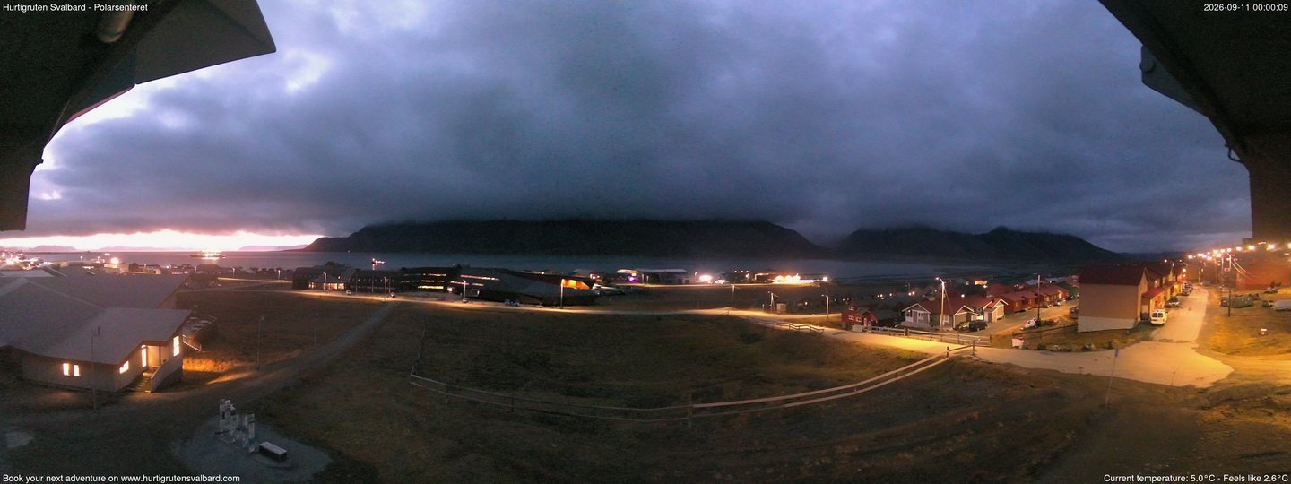 Hurtigruten Svalbard - Hiorthfjellet webcam time-lapse frame, Hurtigruten Svalbard - Hiorthfjellet webcam