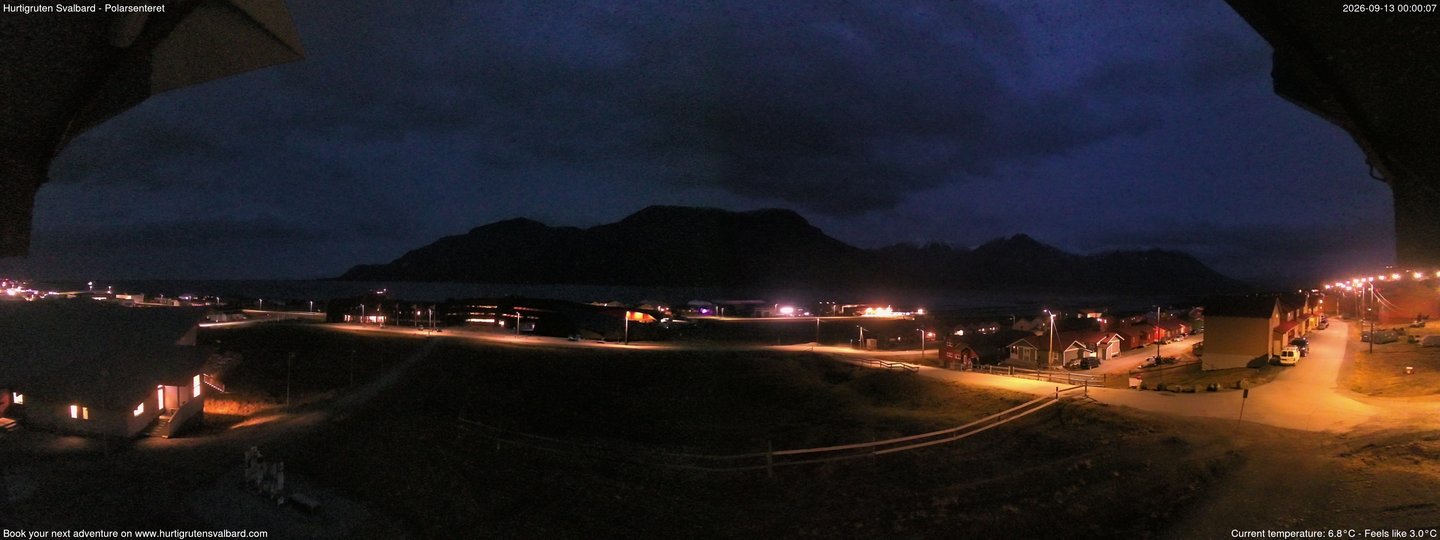Hurtigruten Svalbard - Hiorthfjellet webcam time-lapse frame, Hurtigruten Svalbard - Hiorthfjellet webcam