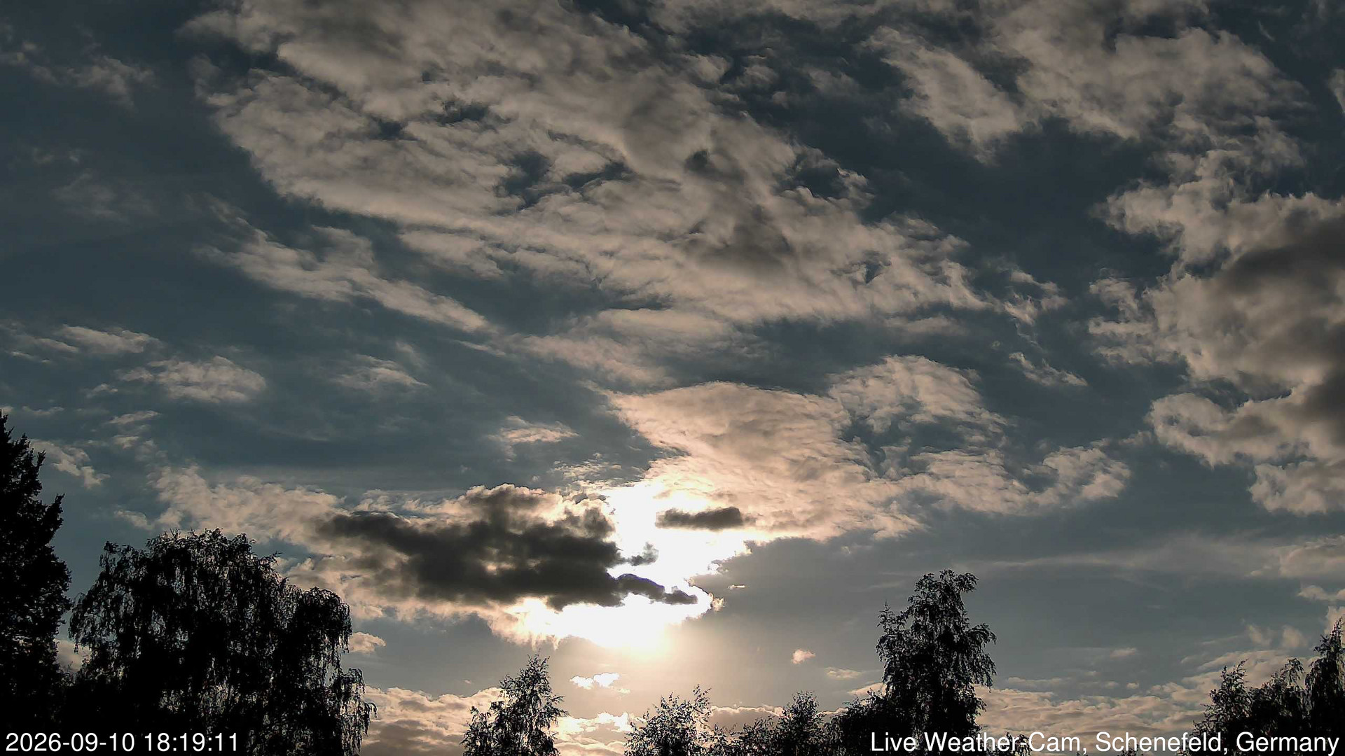 time-lapse frame, 2026-09-10 18:19-20:49 webcam