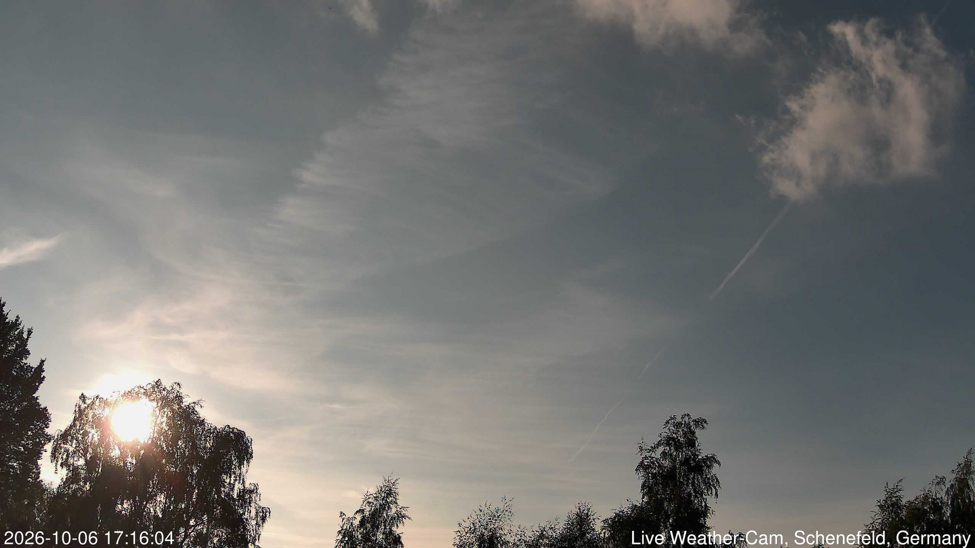 time-lapse frame, 2026-10-06 17:16-19:46 webcam