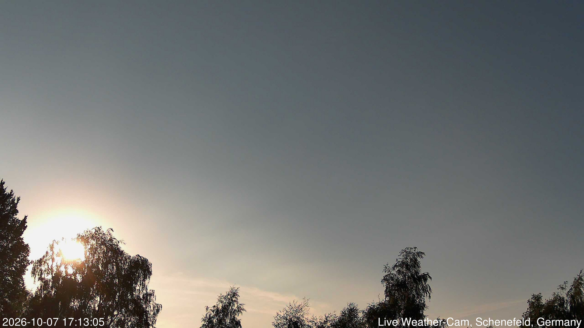 time-lapse frame, 2026-10-07 17:13-19:43 webcam