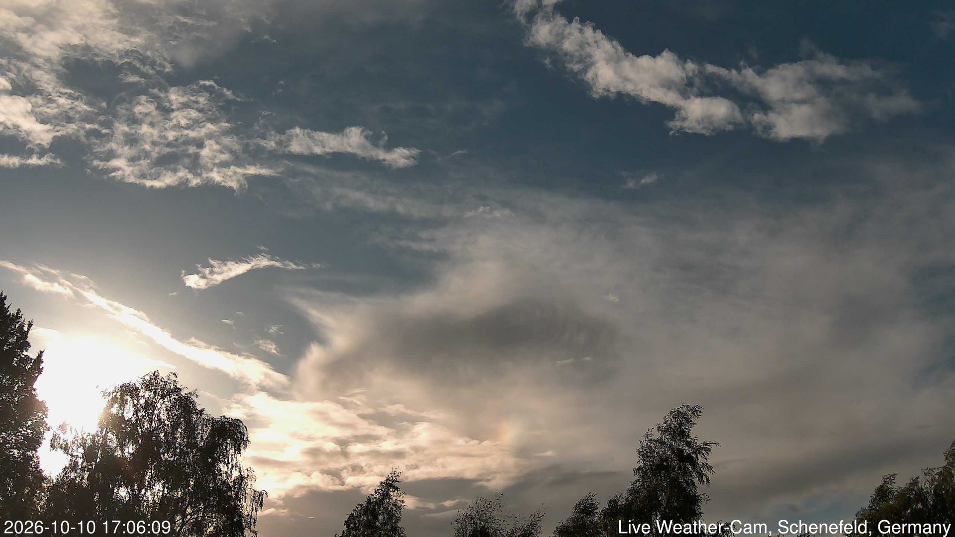 time-lapse frame, 2026-10-10 17:06-19:36 webcam